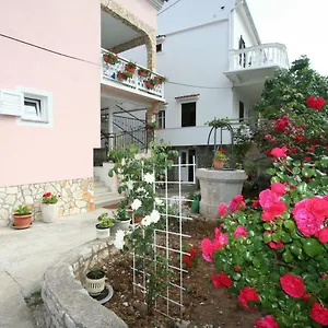 https://radosav-1-4.primorje-gorskikotar.com